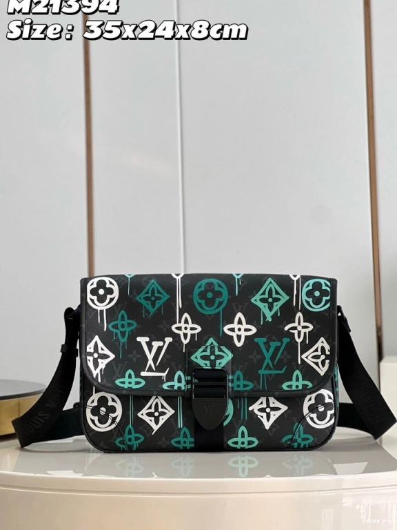 MESSENGER MM ARCHY VUITTON LOUIS 0822